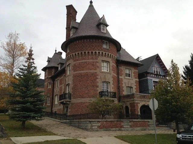 Clark Chateau