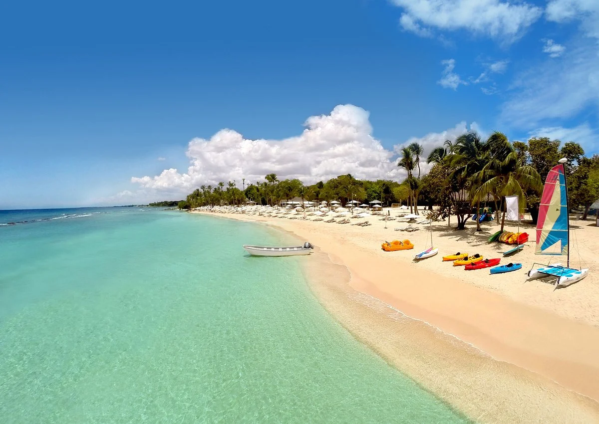 Minitas Beach