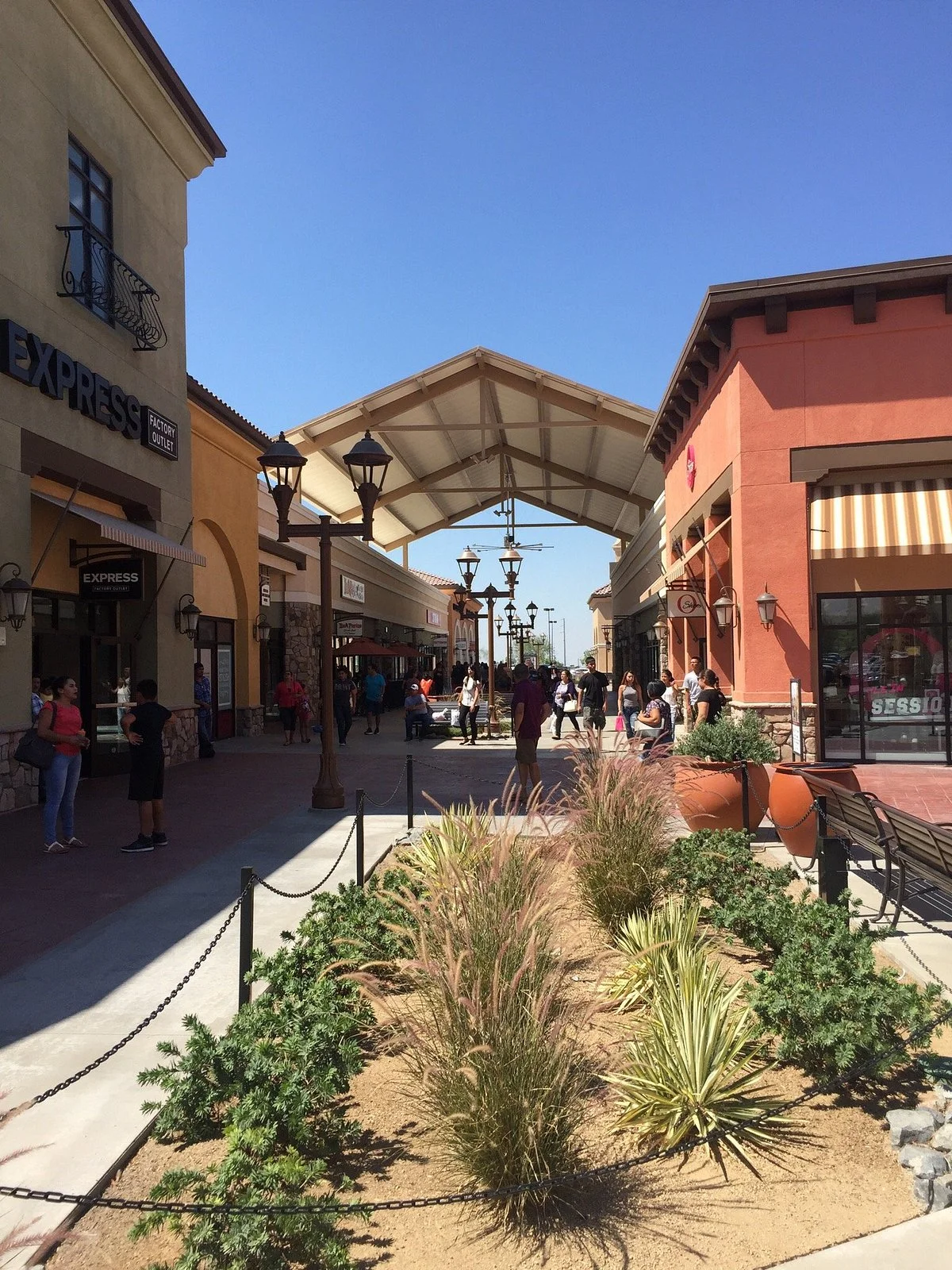 Outlets at Tejon