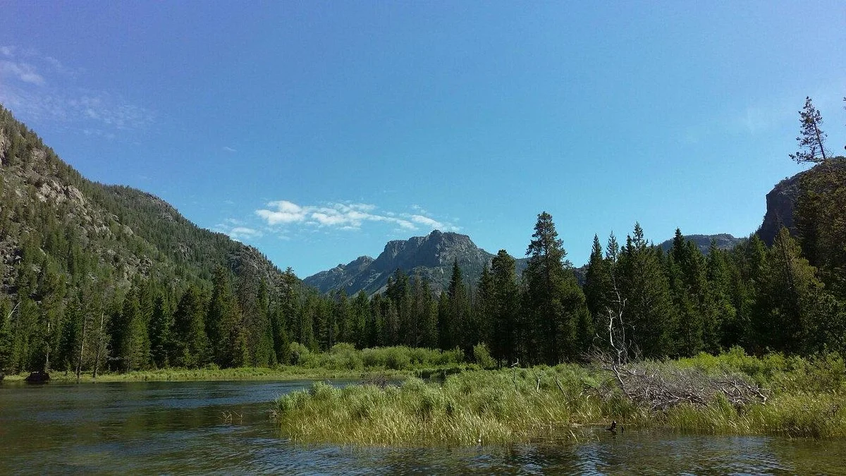 Fremont Lake