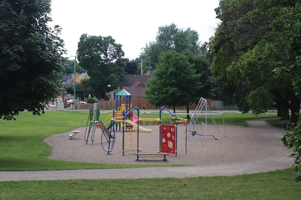 Knoll Wood Park,Kitchener