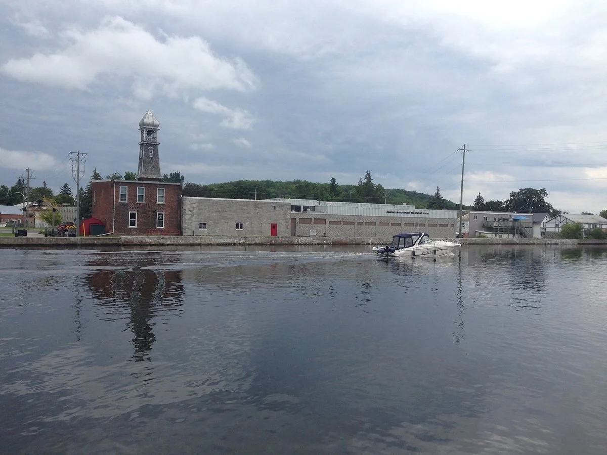 Toonie Monument