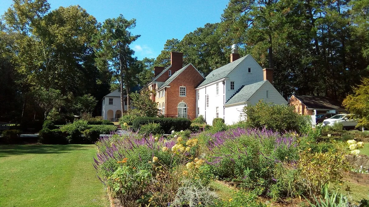 Weymouth Center for the Arts & Humanities