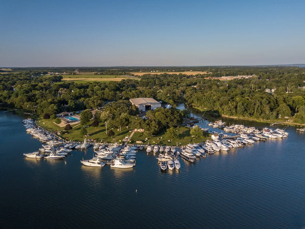 Strong's Water Club & Marina