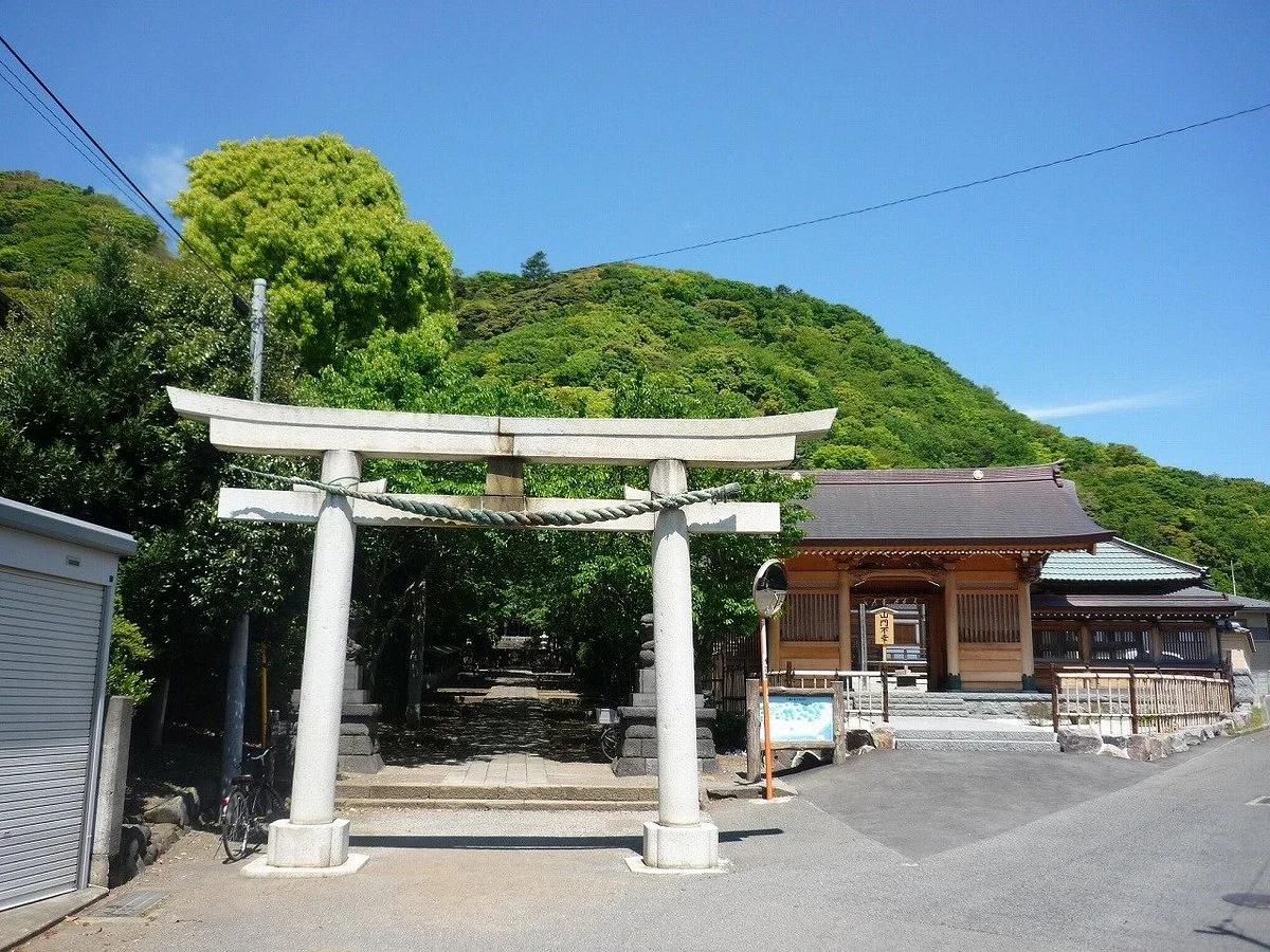 Takaku Shrine