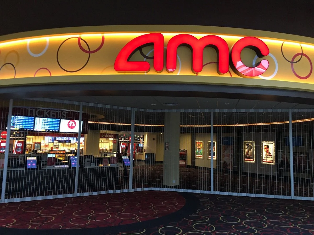AMC Loews Newport Centre 11