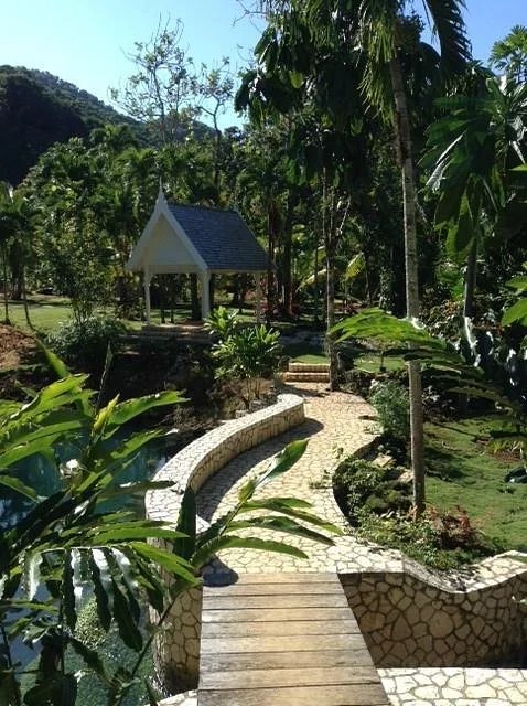 Blue Hole Gardens