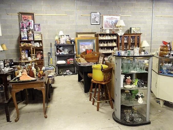 Oxford Downtown Indoor Flea Market