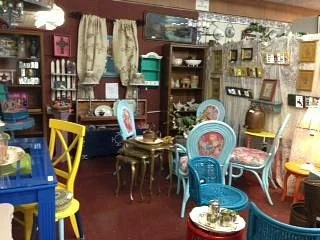 Main Street Antiques and Collectibles