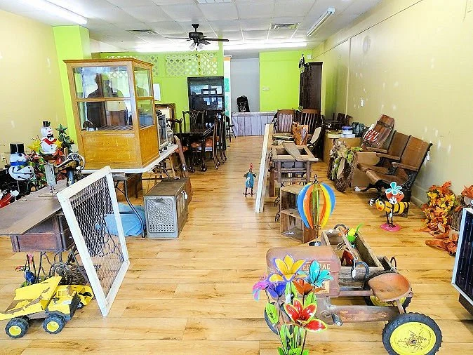 Antiques and Collectibles Marketplace