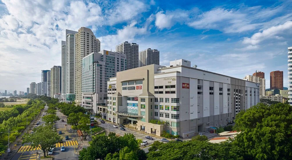 Gurney Plaza