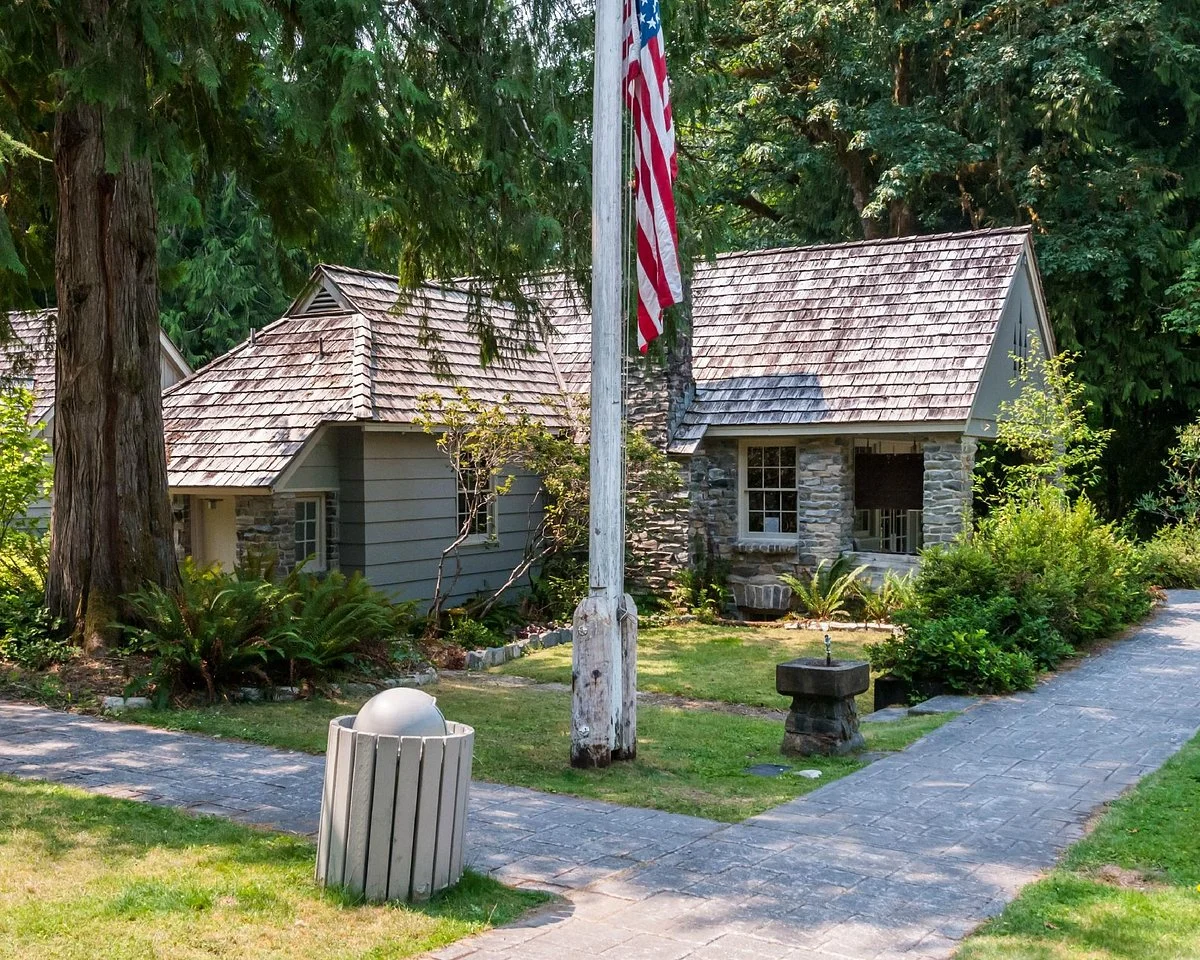 Glacier Public Service Center