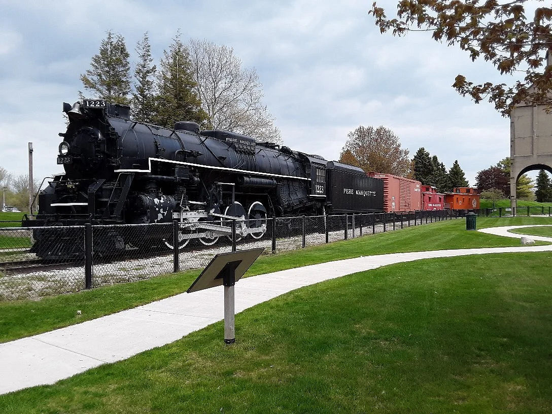 Pere Marquette 1223