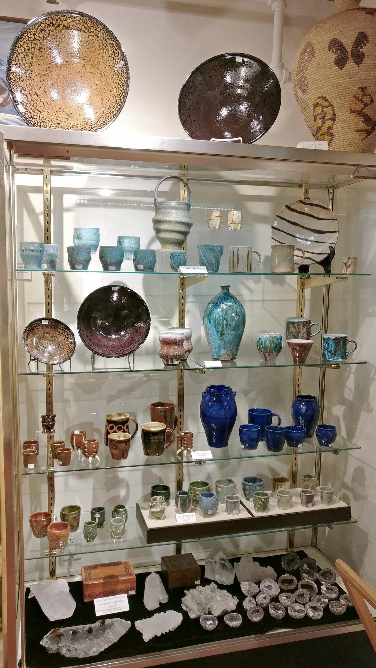 Artist Cove Gallery
