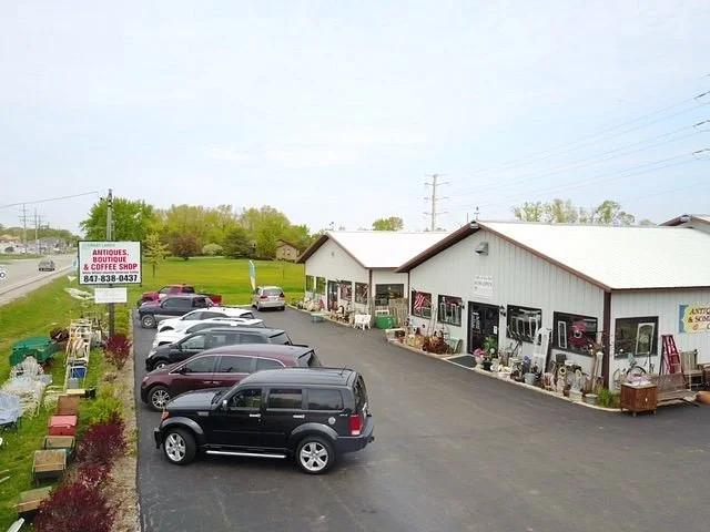 Great Lakes Antiques - Boutique