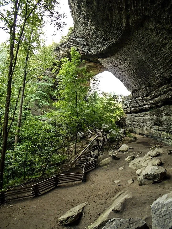 Natural Arch Scenic Area