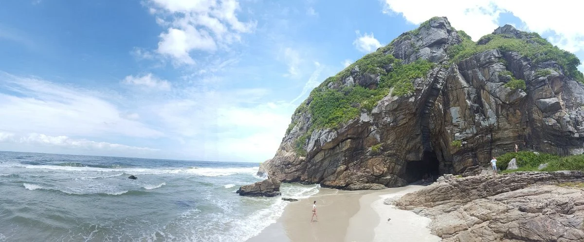 Gruta das Encantadas