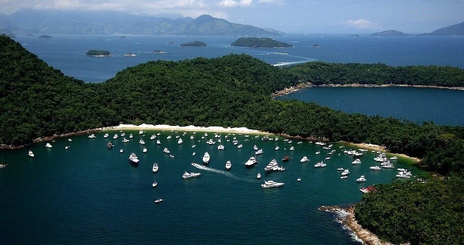 Gipoia Island