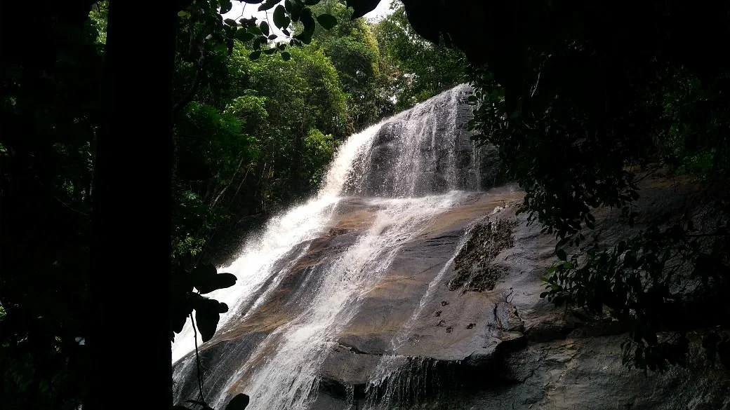 Cachoeira Veu Da Noiva