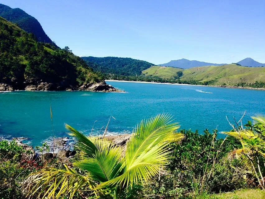 Praia  das Calhetas