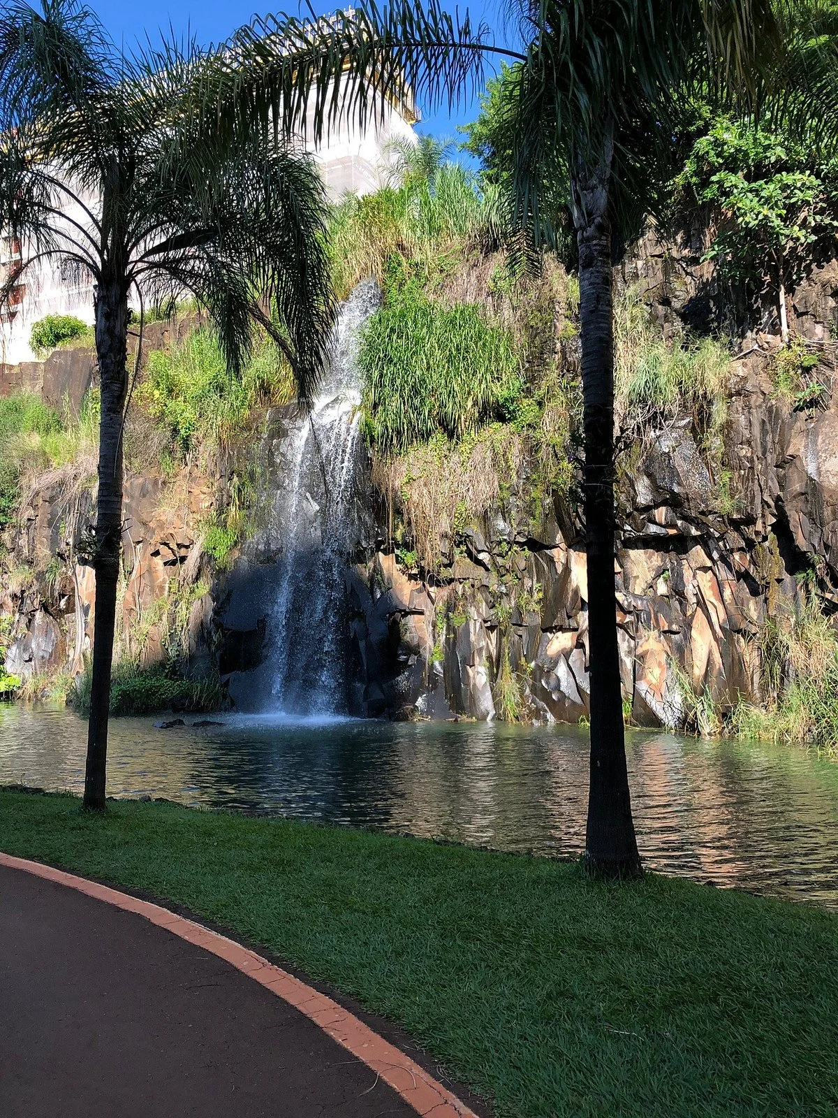 Municipal Park Dr. Luis Carlos Raya