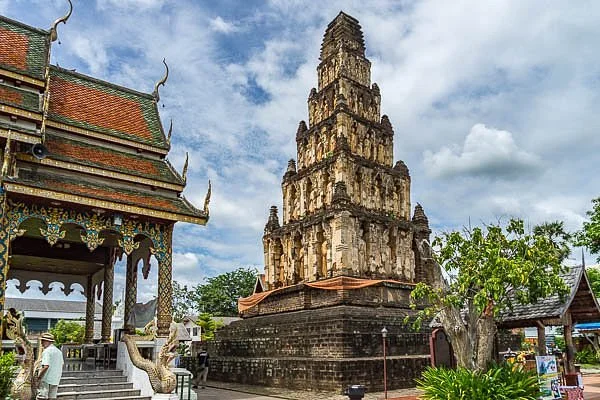 Wat Chamthewi Temple (Wat Ku Kut)