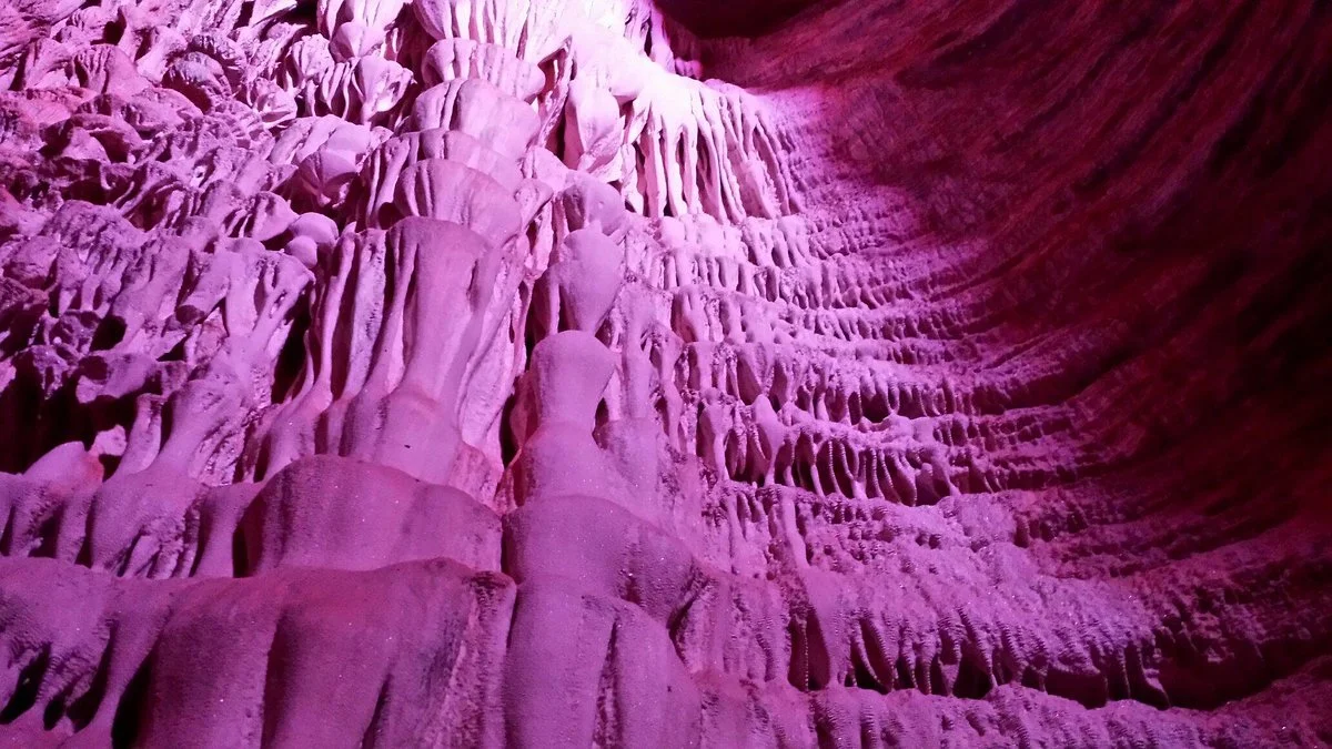Lapinha Cave