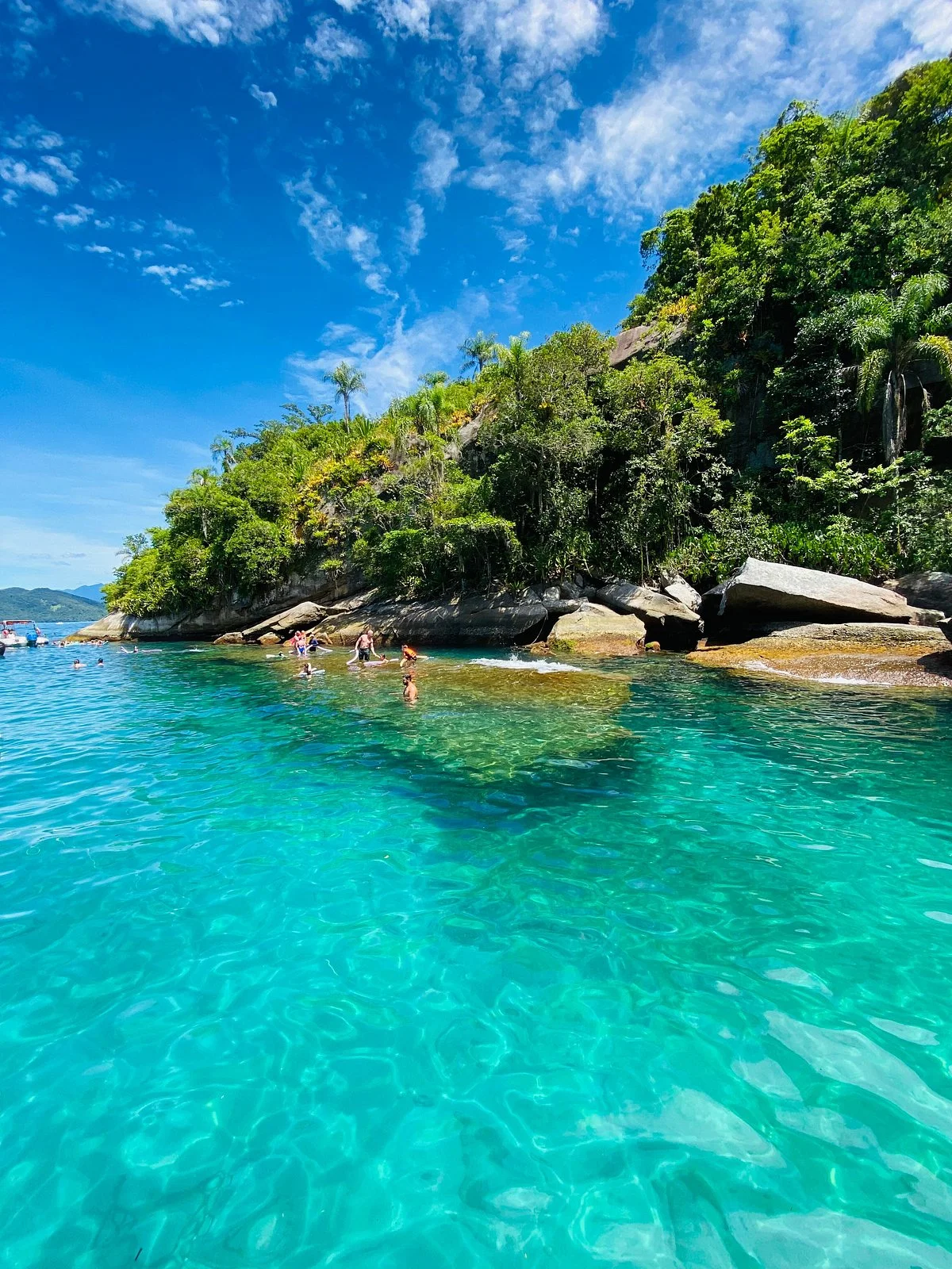 Ilha dos Cocos Beach