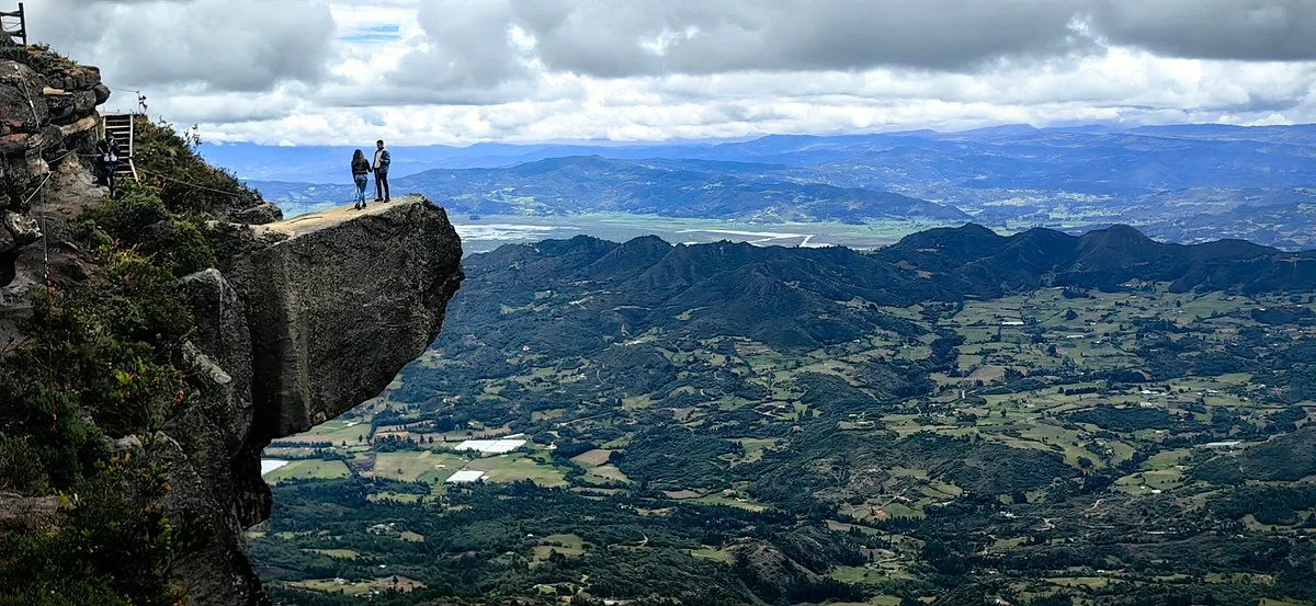Piedra Colgada