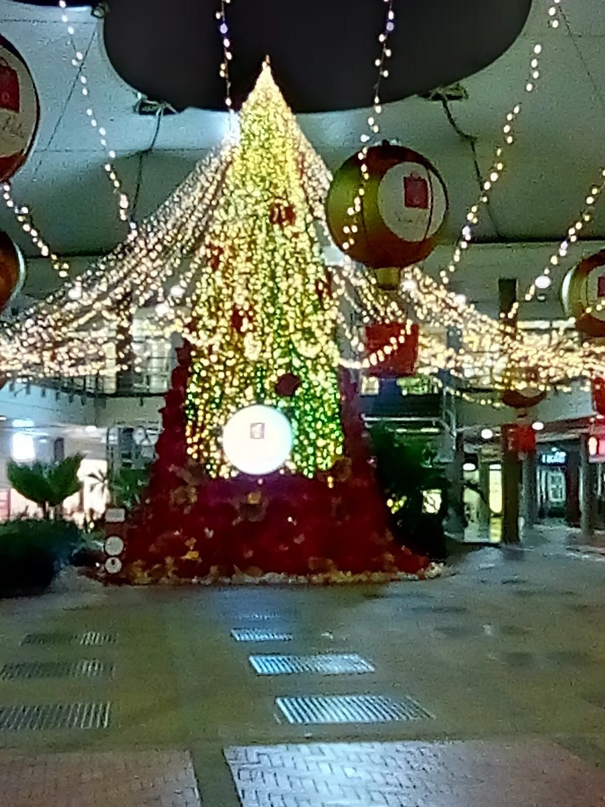 Centro Comercial Santa Lucia Plaza