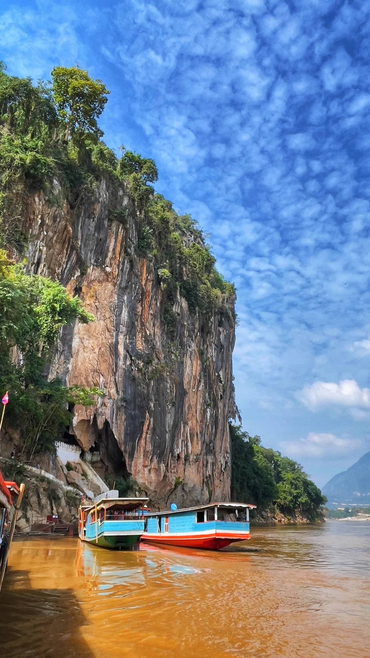 Pak Ou Caves