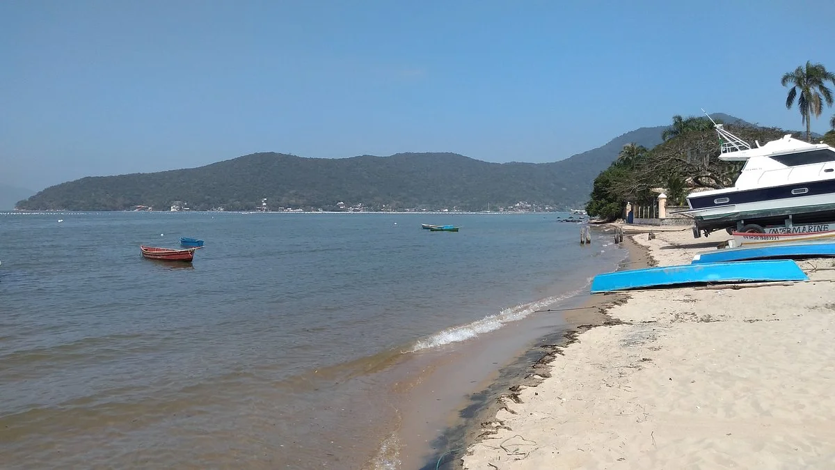 Enseada Do Brito Beach