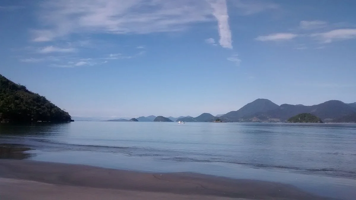 Estaleiro do Padre Beach