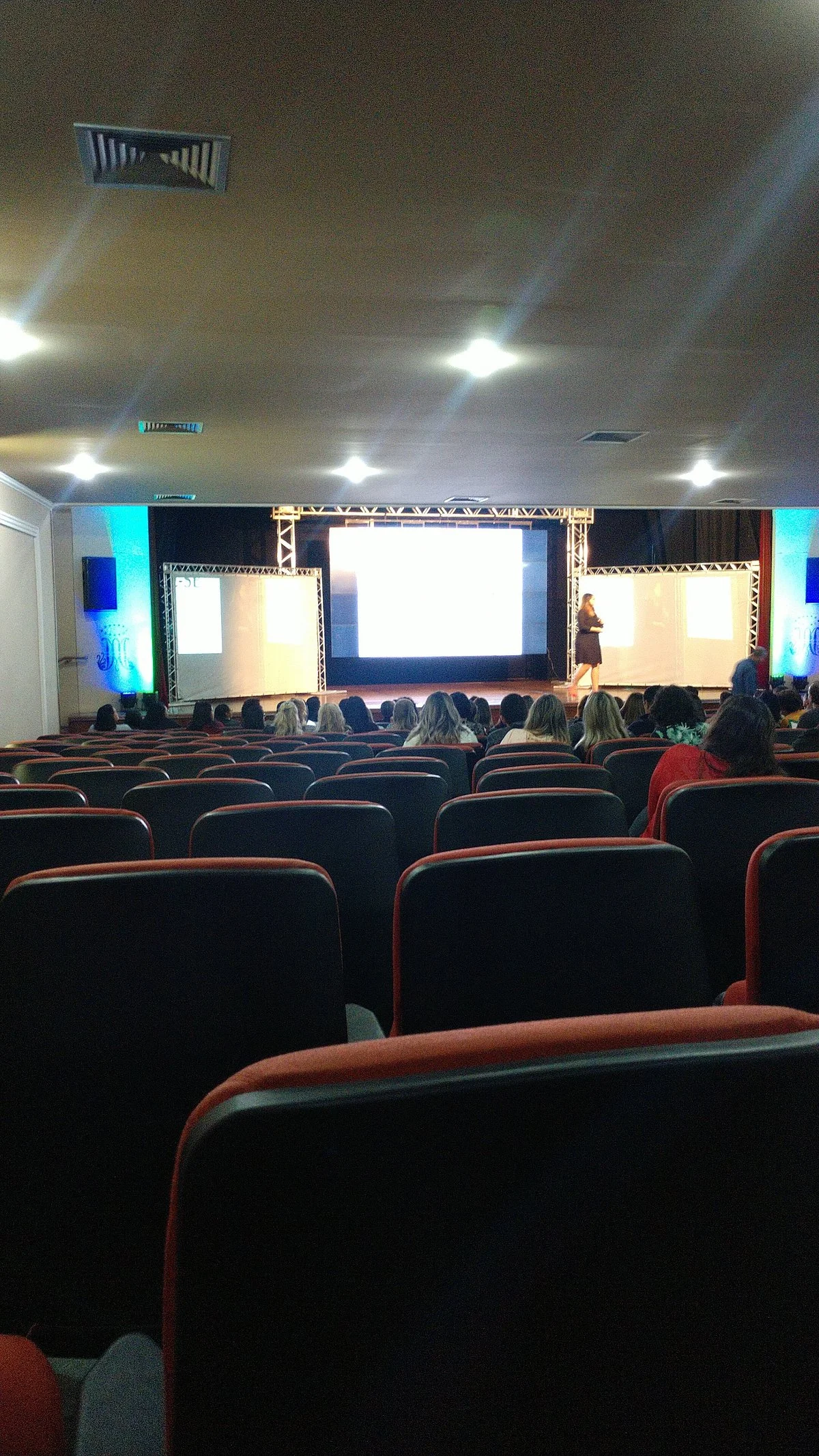 Mestrinho Theater