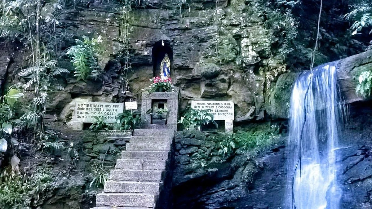 Gruta do Rio Amaral