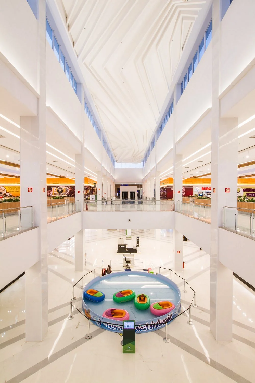 Monte Carmo Shopping