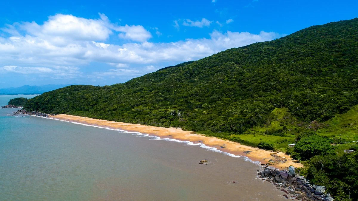 Vermelha Beach