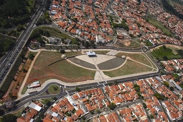 Praca Arautos da Paz