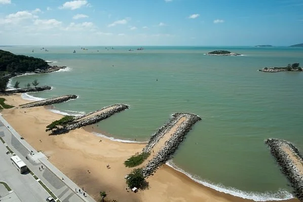 Imbetiba Beach