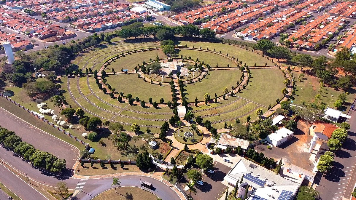 Paraiso Da Colina Cemiterio Parque
