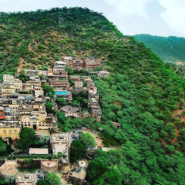 Flying Fox Neemrana