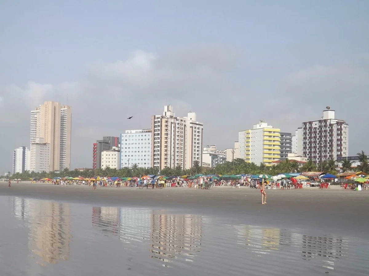 Vila Mirim Beach