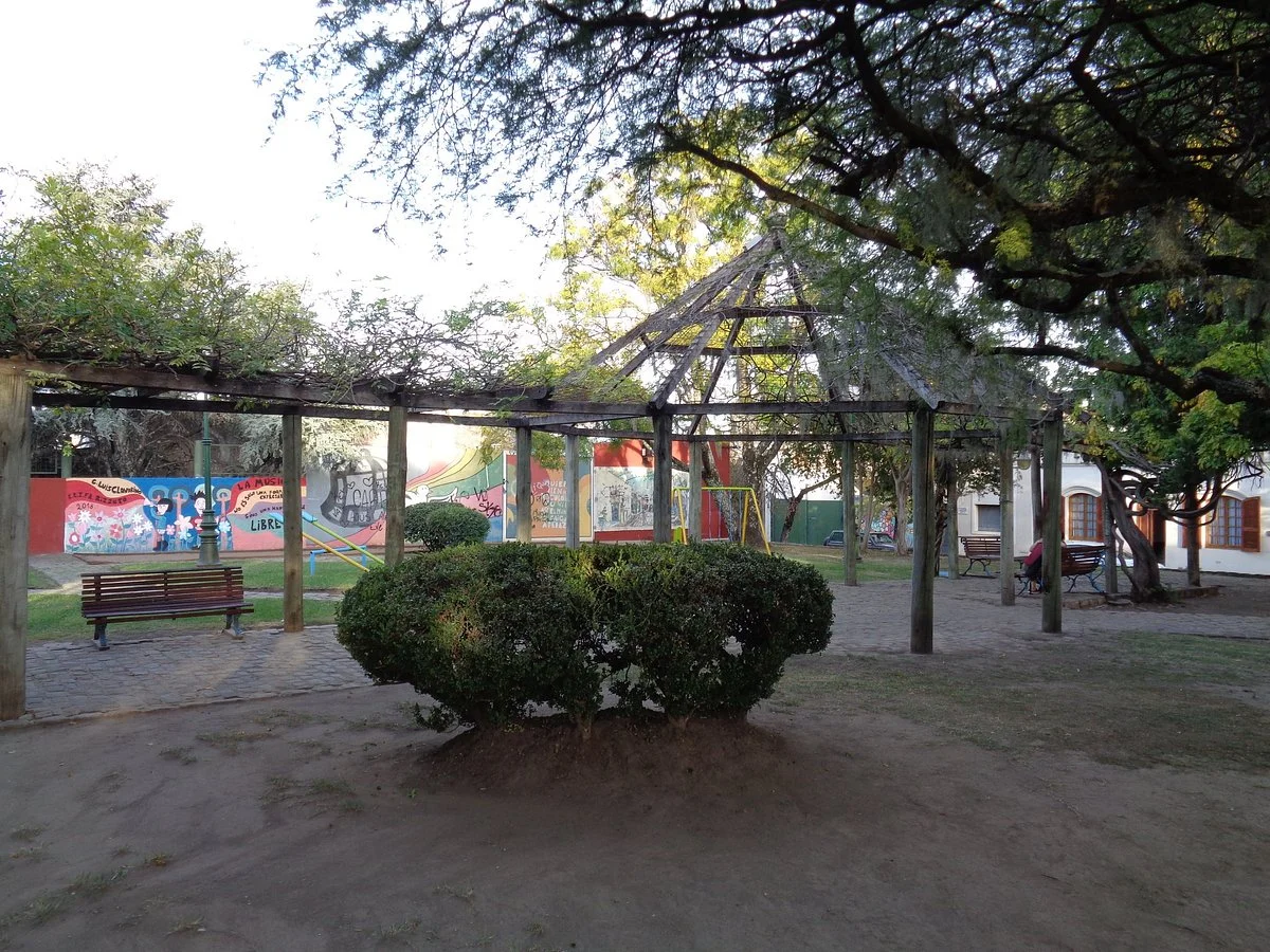 Plazoleta Carlos Gardel
