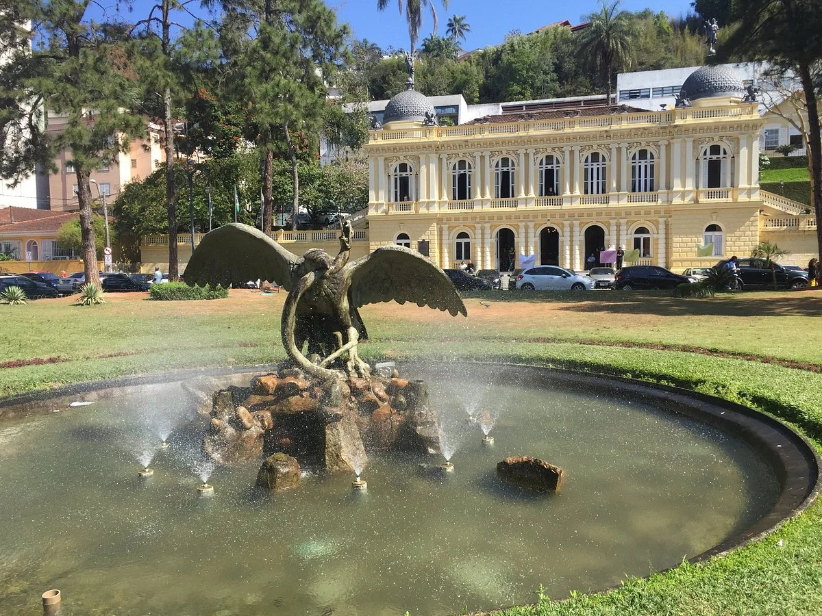 Yellow Palace (Palácio Amarelo)