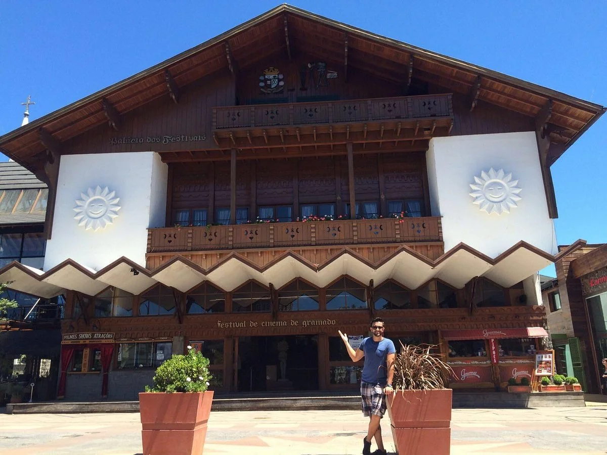 Cine -Teatro Elizabeth Rosenfeld