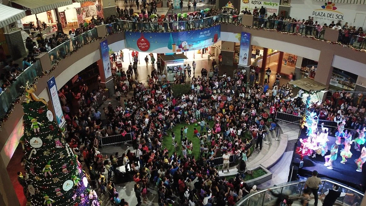 Plaza del Sol Huacho