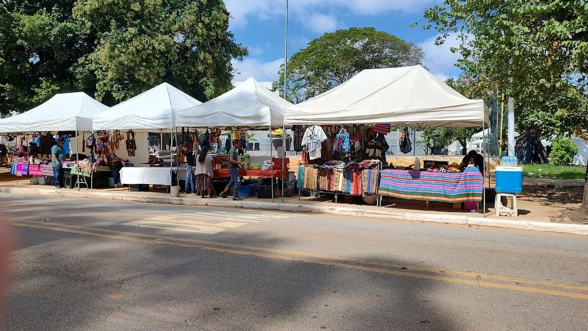 Feira Kantuta