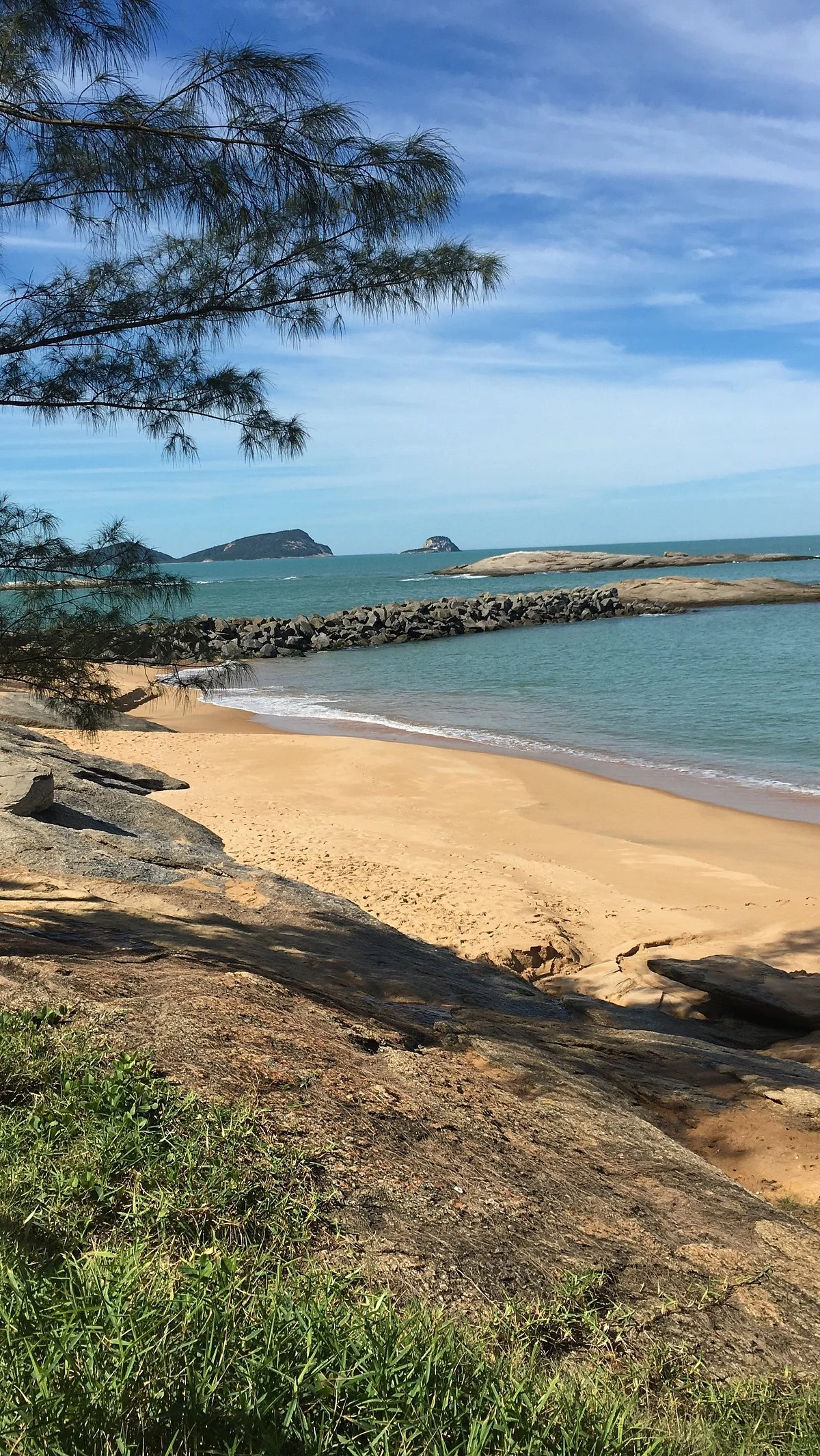 Prainha do Farol Beach