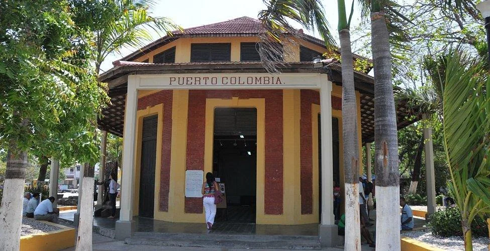 Estación del Antiguo Ferrocarril de Bolivar