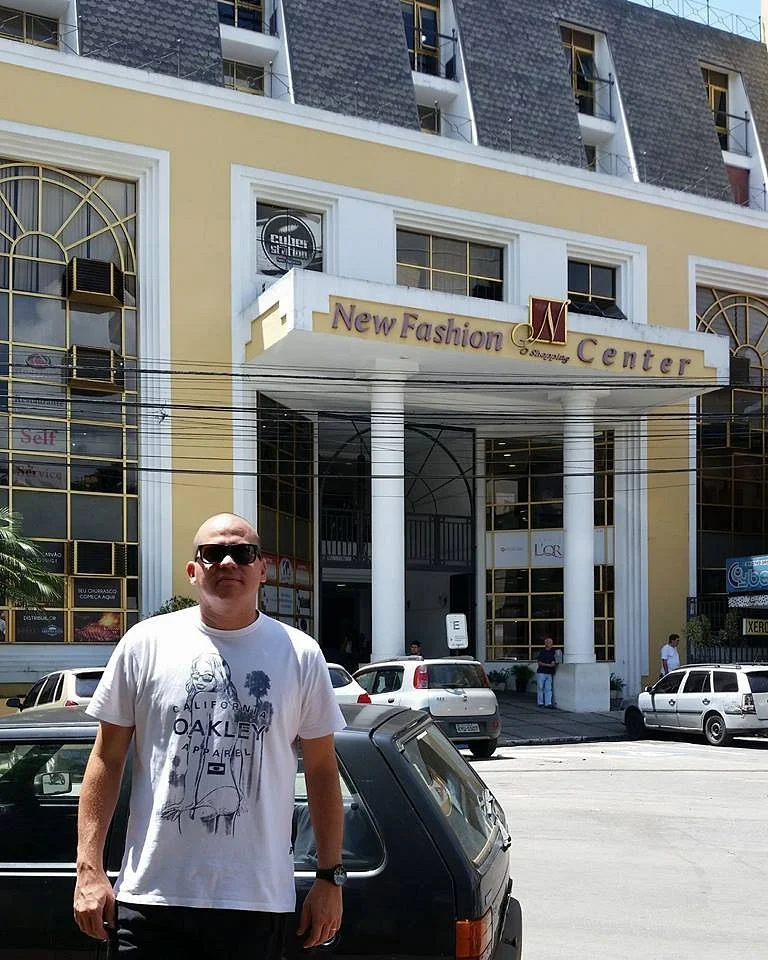 Shopping New Fashion Center